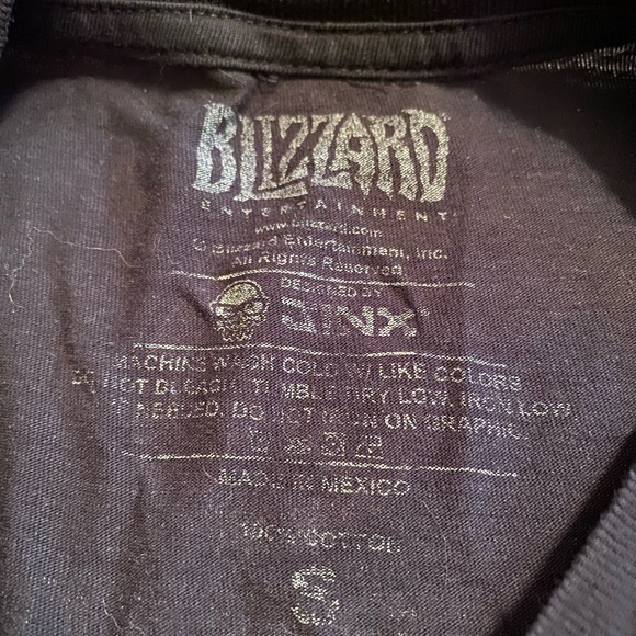 Overwatch video game graphic tee shirt size small - Picture 3 of 4